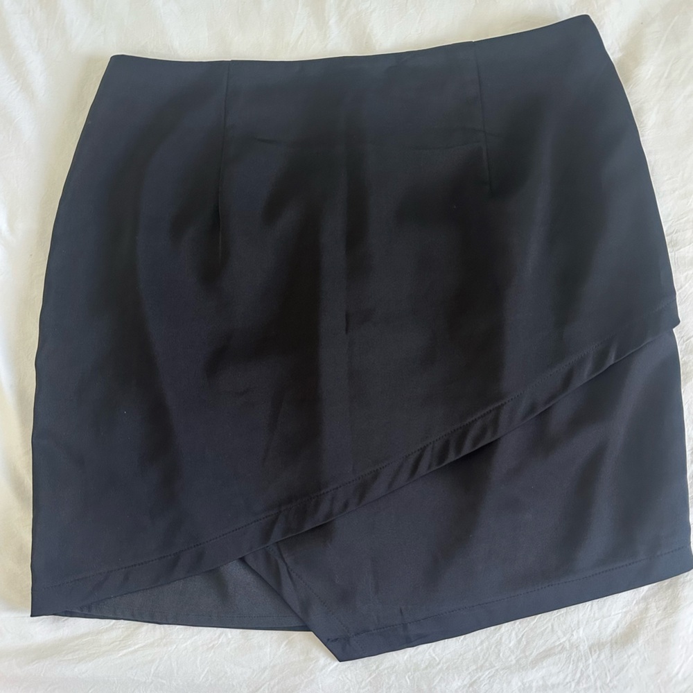 Superdown Black Women's Skirt